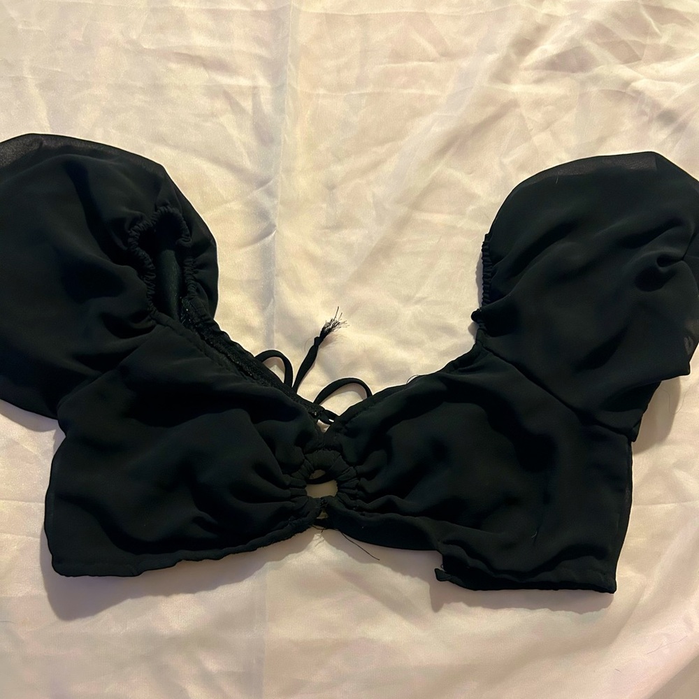 Long Sleeve Cropped Top